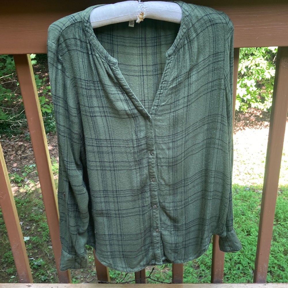 Calvin Klein green and black plaid top